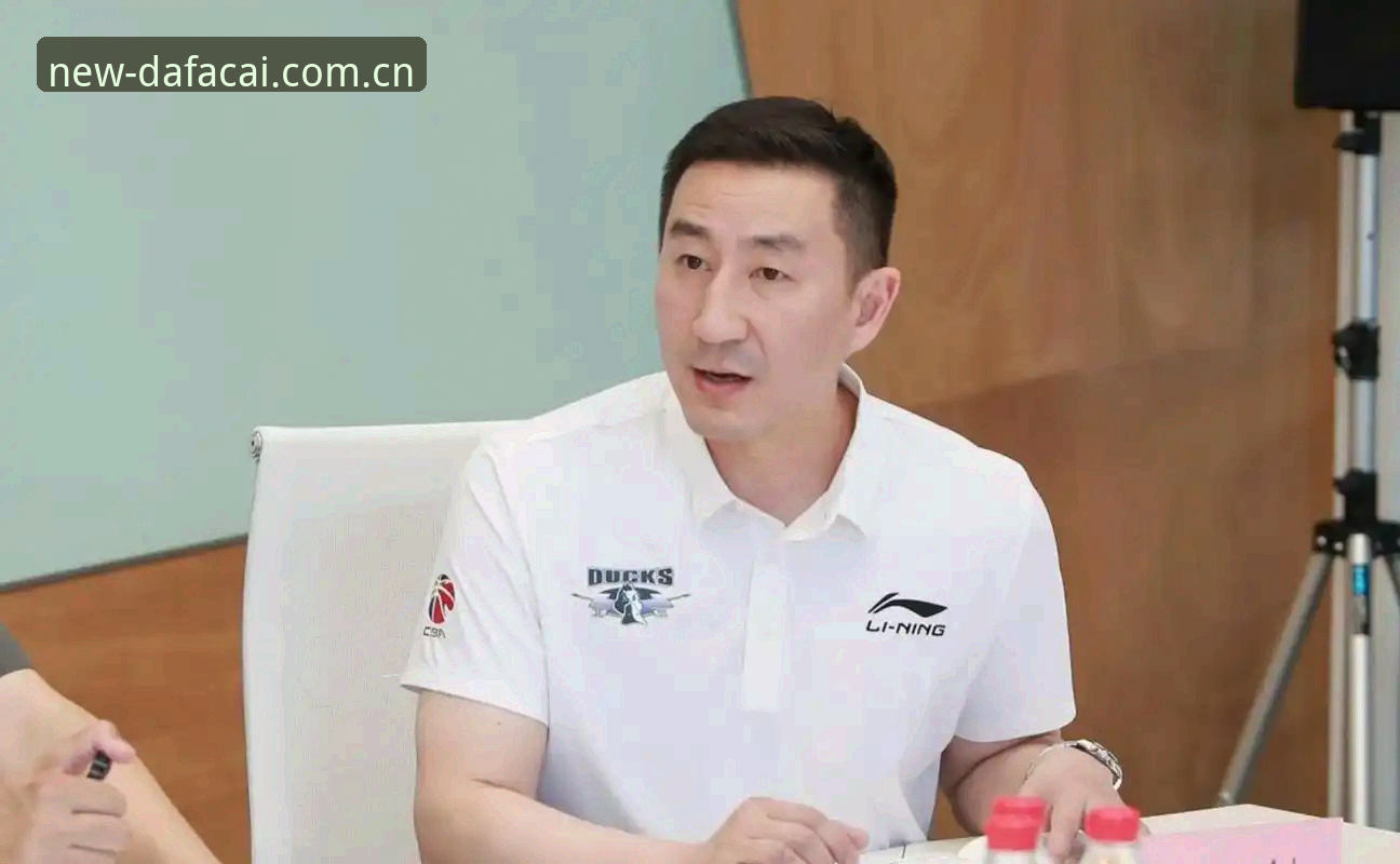 揭秘李楠接掌北京男篮帅印背后，那些你可能不知道的执教棋局